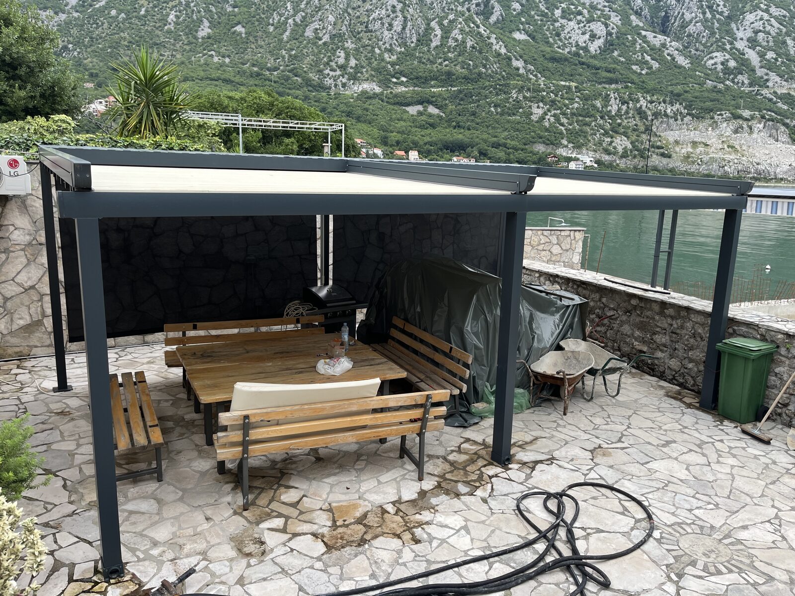 Samostojeća pergola